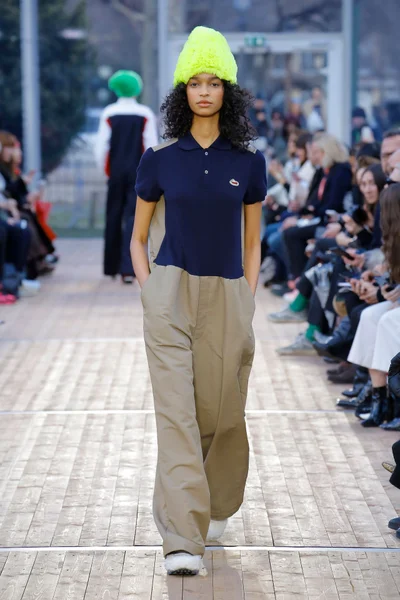 Look 12